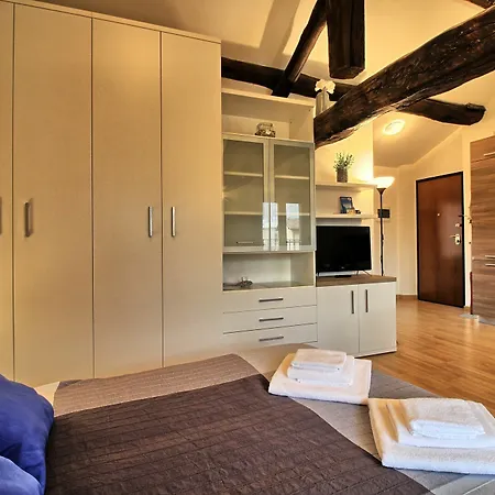 Logicasa Tower Gate Apartment