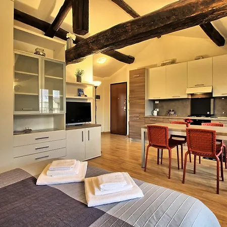 Logicasa Tower Gate Apartment