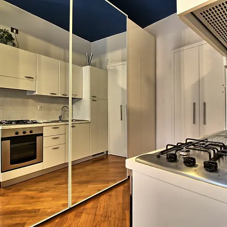 Logicasa Tower Gate Apartment Como
